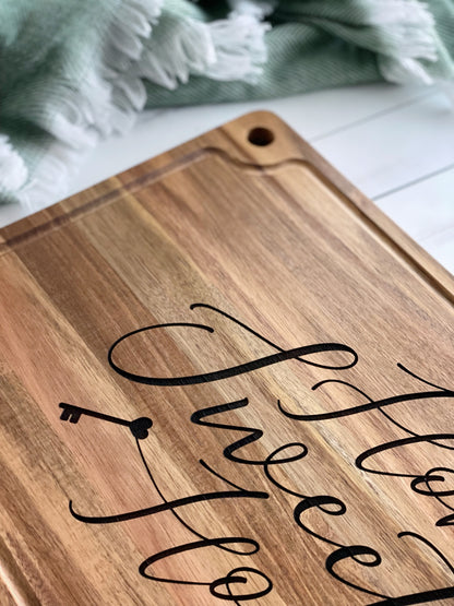 11" x 17" Acacia Cutting Board